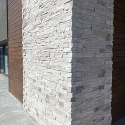 STACKED STONE VENEER 