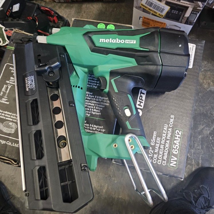 Vetabo HPT 3.5-in 21-Degree Cordless Framing Nailer #108