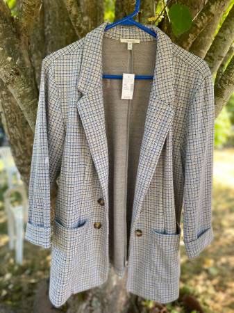 NWT Maurices Size XL Plaid Cardigan Blazer