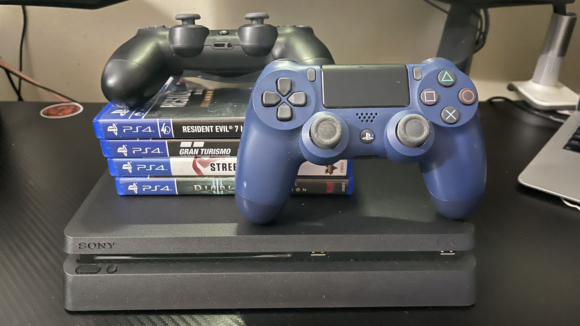 PS4 Bundle 