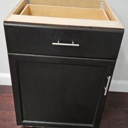 Cabinet/Shelf