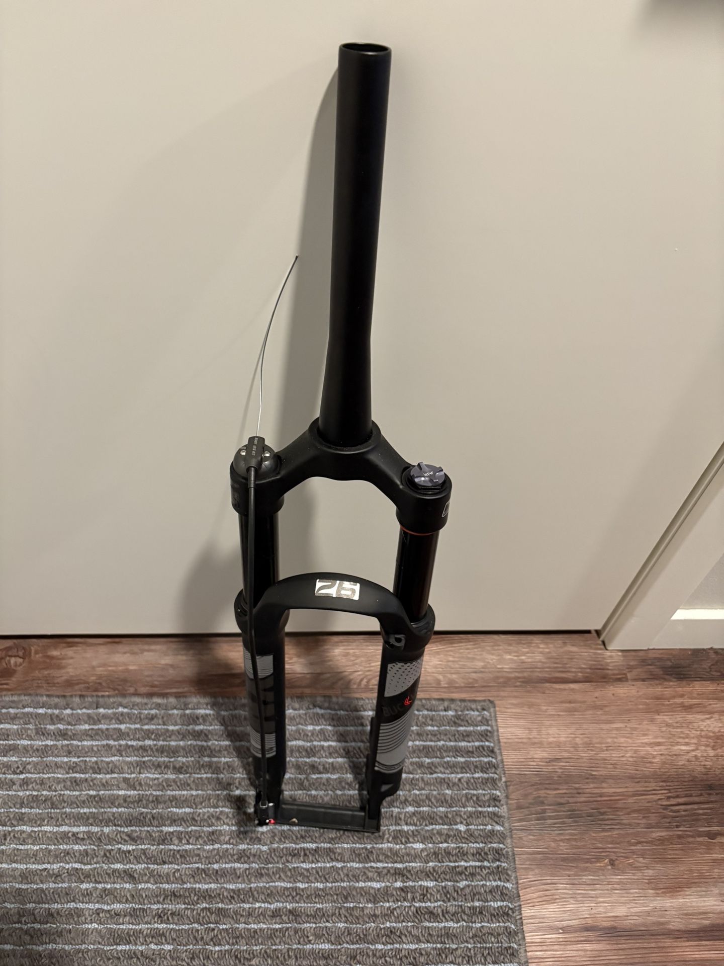 26 Bike Air Fork With Remote Lockout