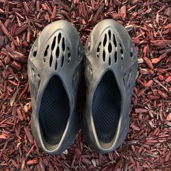 Adidas Yeezy Foam RNR