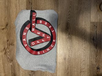 Vans off the wall graphic hoodie