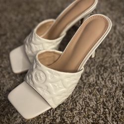 Size 6 Heels 