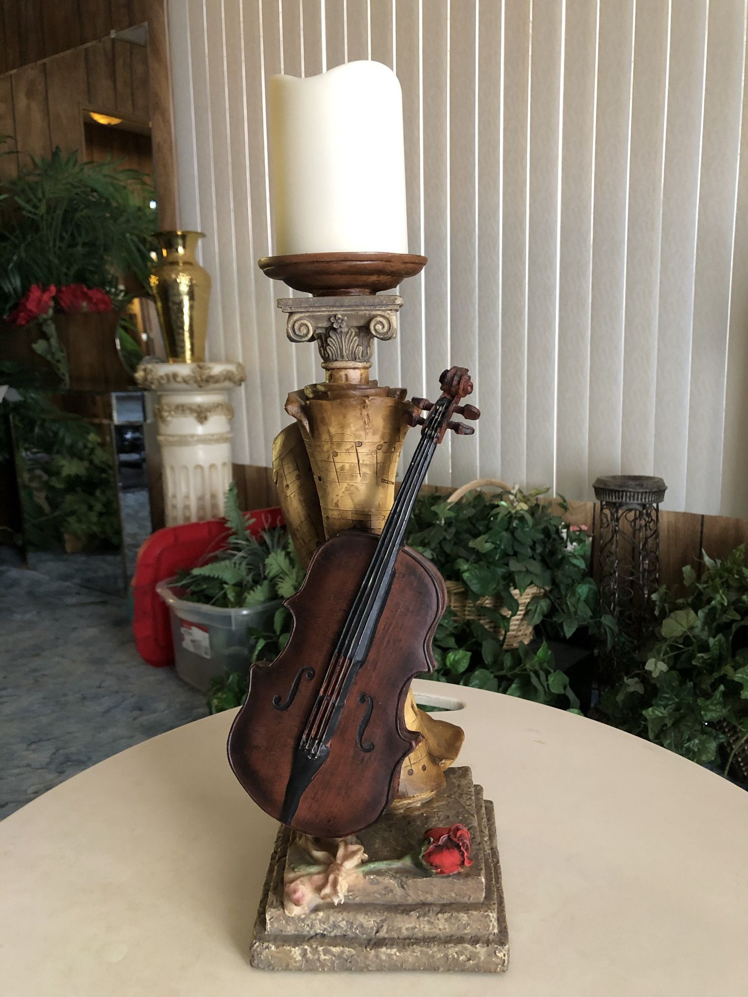 Violin candle holder