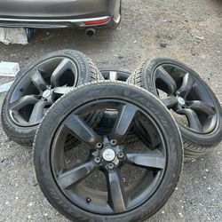 350z Rims 5x114 Good Tires 