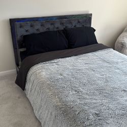 Full Size Bed With Oversized Chair
