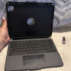 Targus iPad 10th generation keyboard case