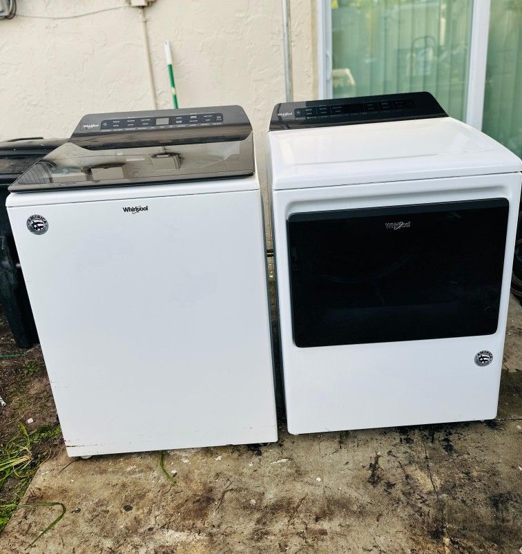 Washer and Dryer Set Whirlpool