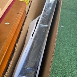 Hard Tri-Fold Truck Bed Tonneau Cover