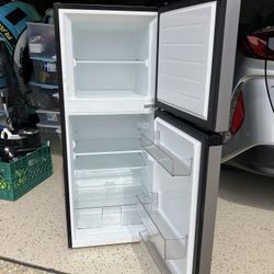 Like New Midea Refrigerator Med Sized 