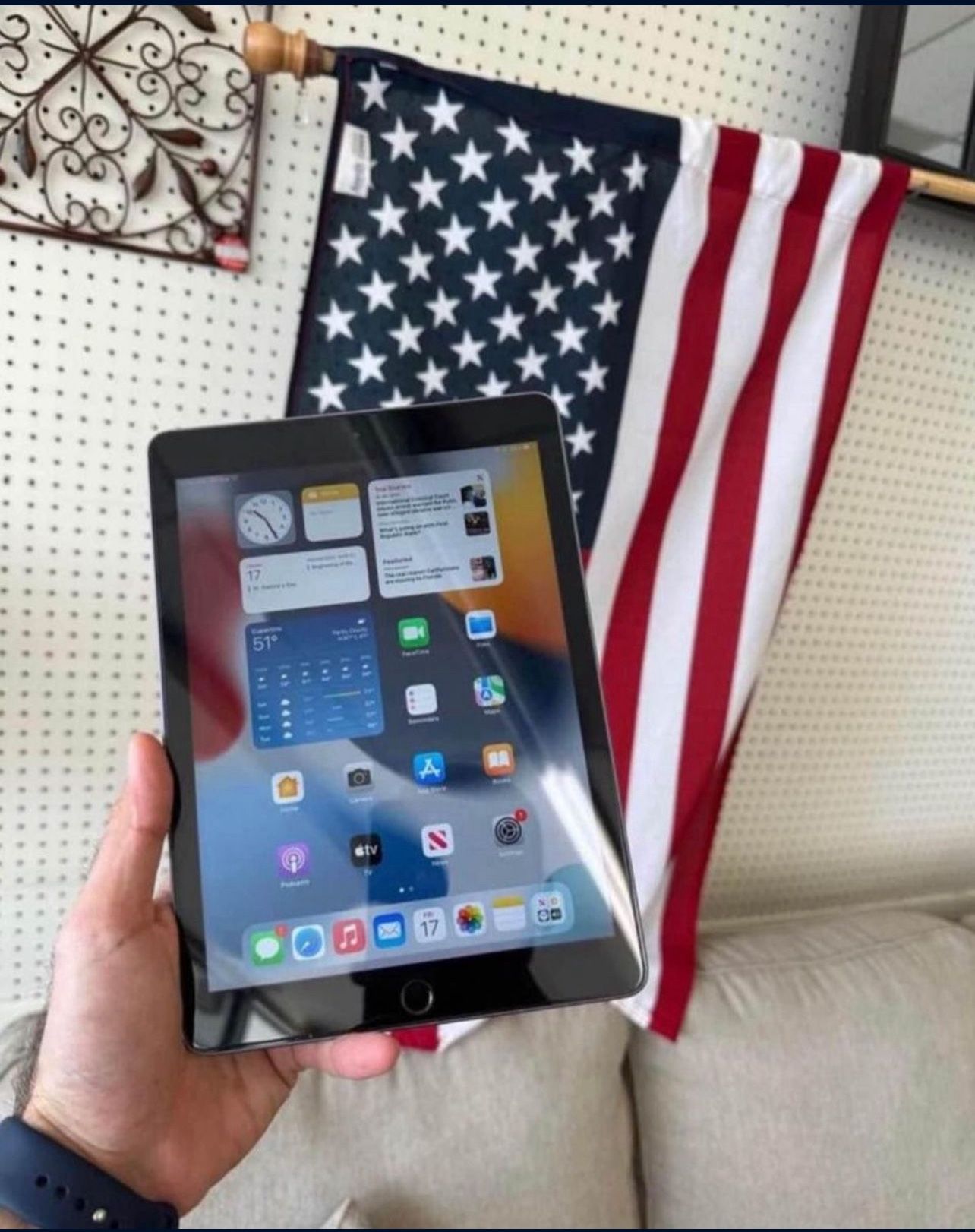 📱 Apple iPad 6th Generation – Wi-Fi, 32GB (Space Gray) – Excellent Condition!