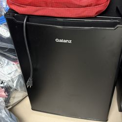 Galanz Mini Fridge- Good Condition