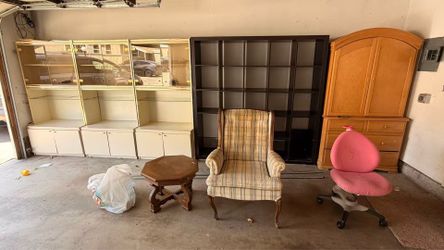 Moving free items! Must take them all together!