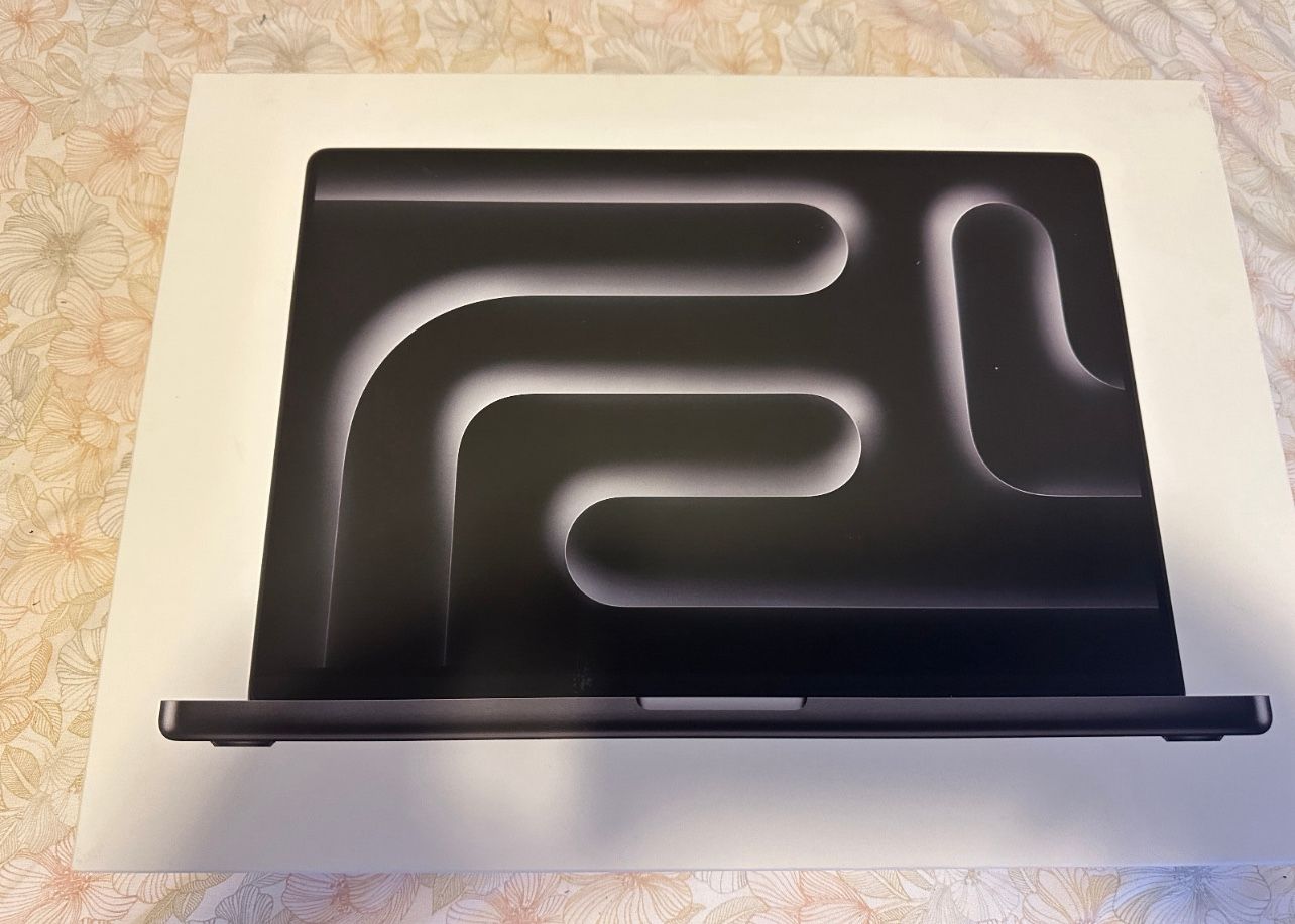 MacBook Pro 16 Inch M4