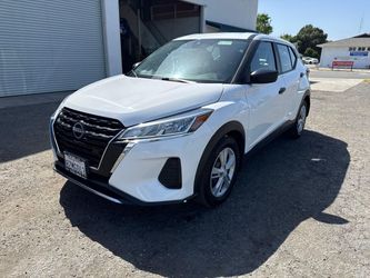 2022 Nissan Kicks