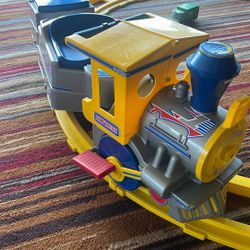 Ride on Santa Fe Train For Kids 