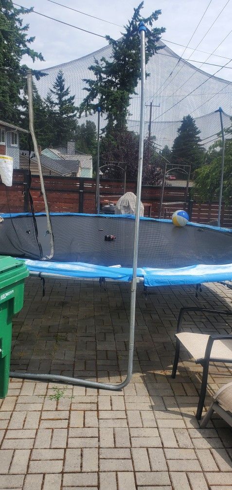 Trampoline 10ft