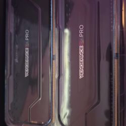 vengeance rgb 16gb (8gb x2) ddr4 3200mhz RAM 