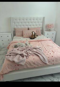 Queen bed