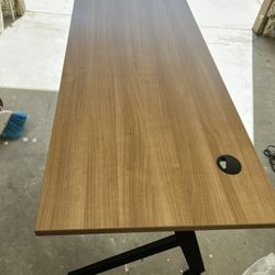 Computer/Office  Desk Table, Excellent Condition, No Scratches Or Dents, Size 60 X 24 Inches
