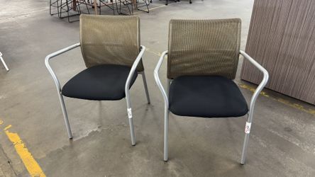 Steelcase Jersey Guest / Stack Chair