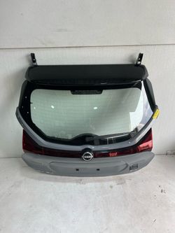 (6801) 21-24 Nissan Kicks Liftgate Lift gate Trunk 2021 2022 2023 2024