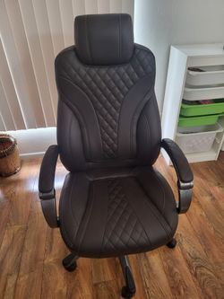 (New) Boss Ergonomic Vinyl executive office chair