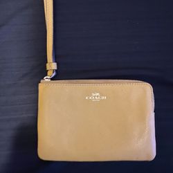 Authentic Coach Wallet/sunflower Yellow