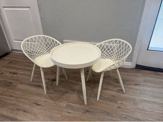 Kids table