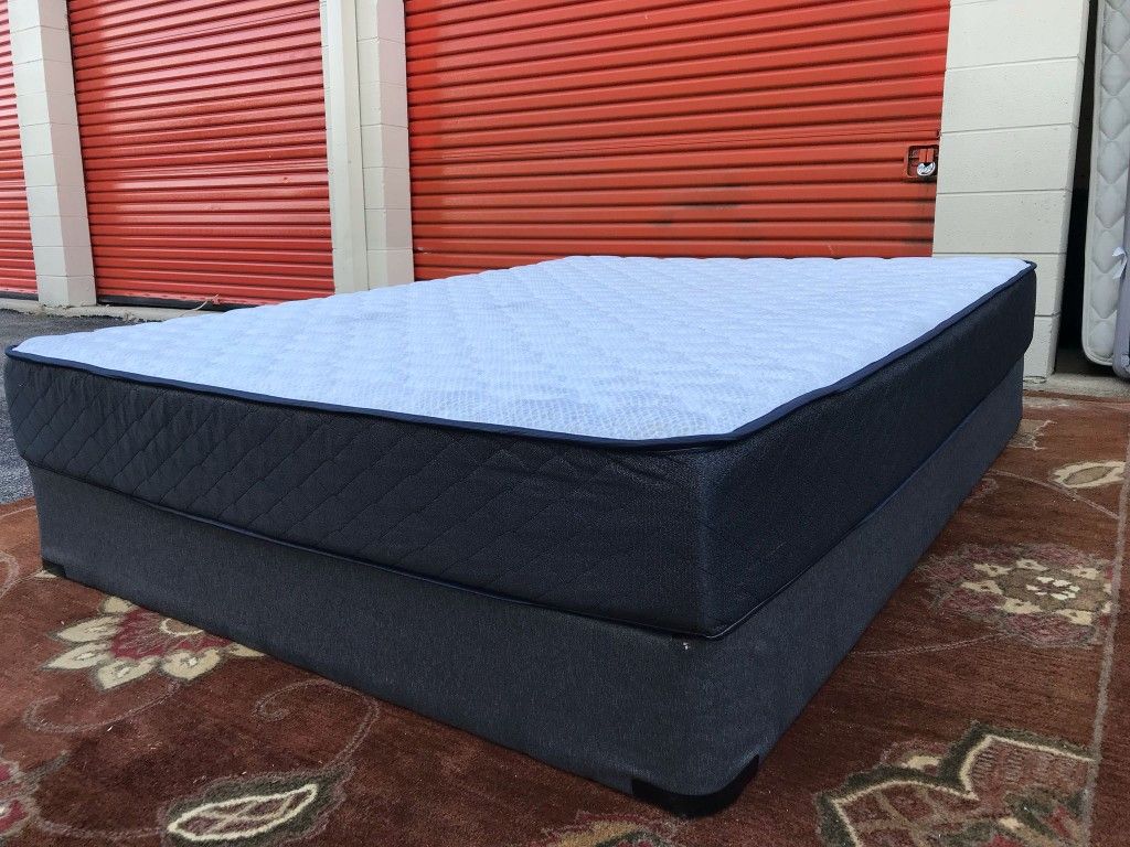 Queen Mattress with box spring