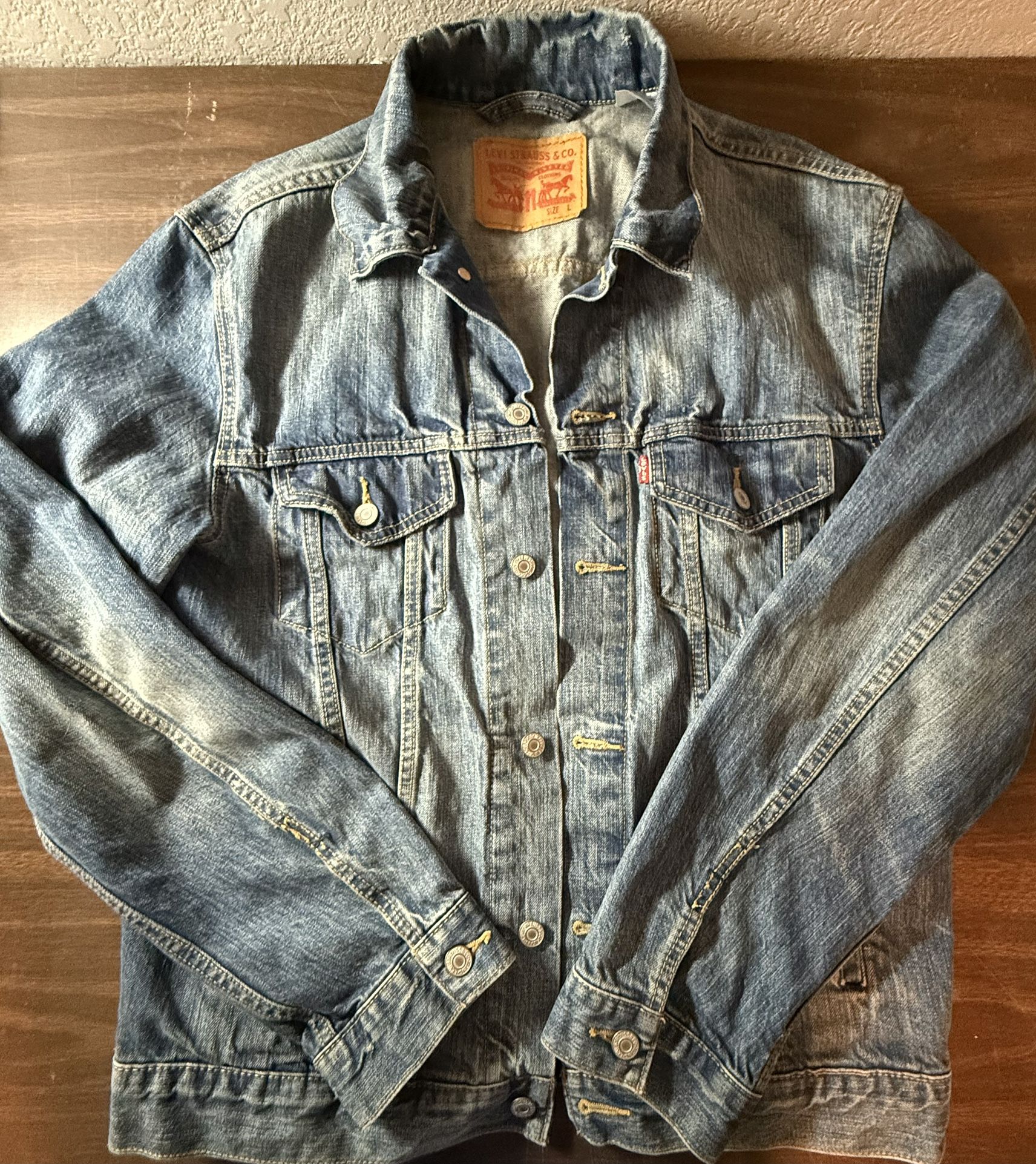 Levi's Denim Jean Jacket Trucker Men's Size Large Levi