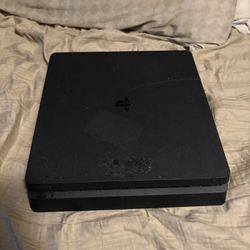 PS4 Slim Used 
