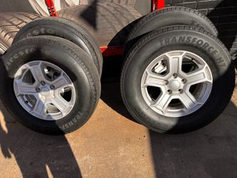 5 .. Jeep Rims and tires $250 Fit: 2019 Jeep Wrangler rims Dimension: 17"x7.5" Offset: 44.45mm Style: 5 Spoke Lugs: 5 Bolt Pattern: 139.7mm Width: 7.
