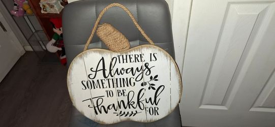 Thanksgiving wooden decoration
