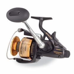 7’8” phenix axis-s 25-60# & baitrunner 12000d