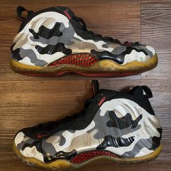 Size 9.5 - Nike Foamposite One Fighter Jet