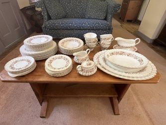 🔥 Royal Doulton Fine Bone China (Mayfair H. 4905) 🔥