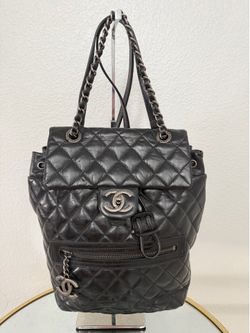 Chanel quilted bag