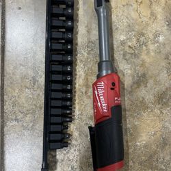 M12 FUEL INSIDER 12V Lithium-Ion Brushless Cordless 1/4 in. - 3/8 in. Extended Reach Box Ratchet 