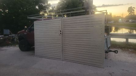 Aluminum double gate