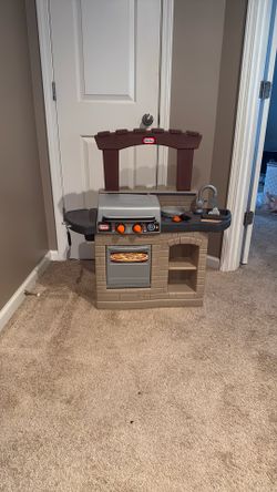 Little Tikes Outdoor Kitchen