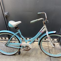 Schwinn Beach Cruiser Bike