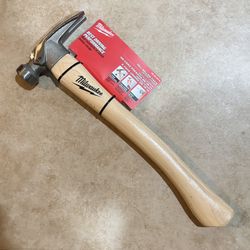 Milwaukee 19 oz. Wood Milled Face Hickory Framing Hammer