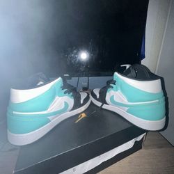 Air Jordan 1 HI Flyease