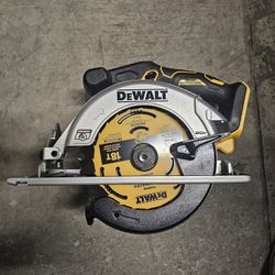Dewalt Circular Saw (Tool Only)