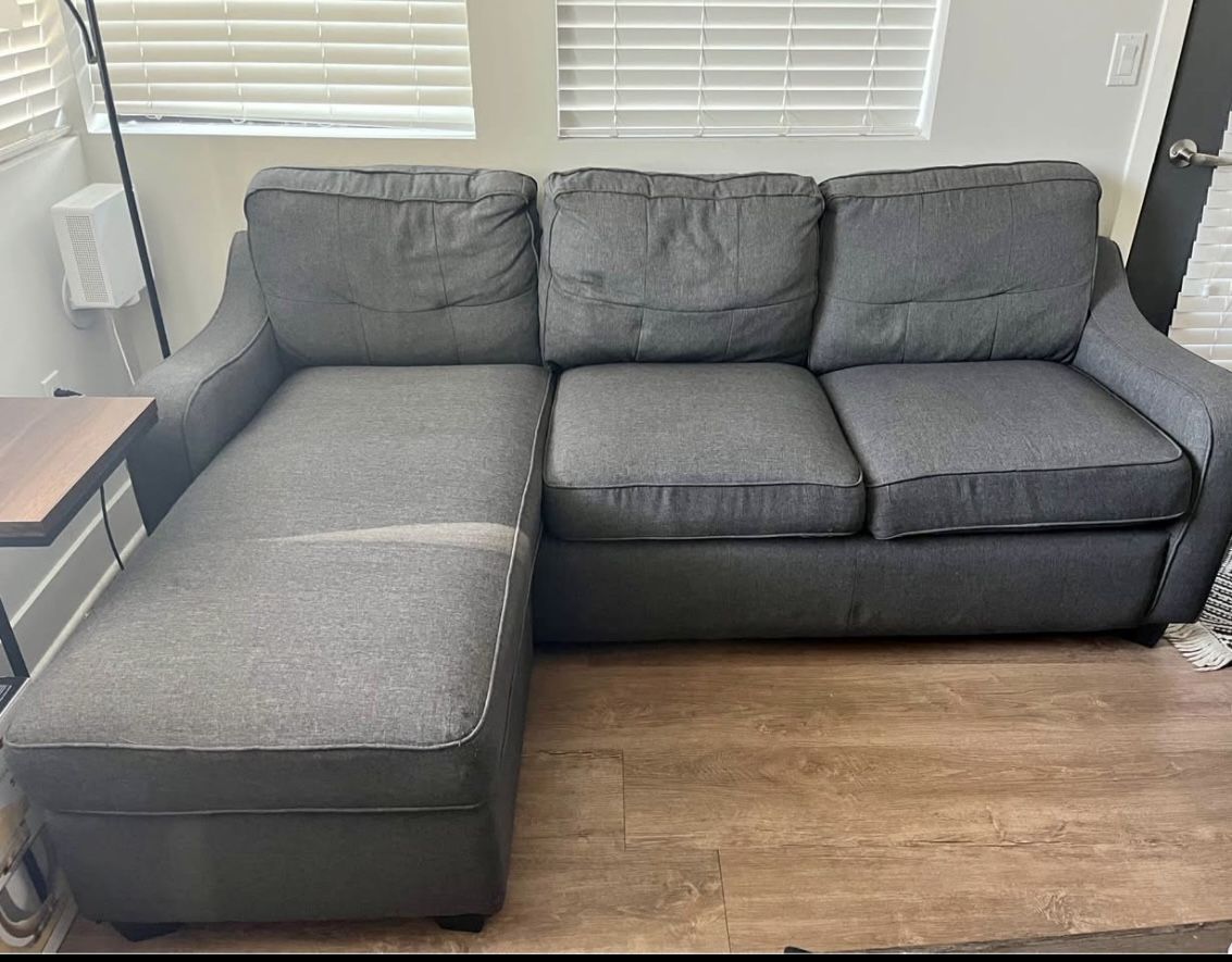 Gray couch - adjustable sectional