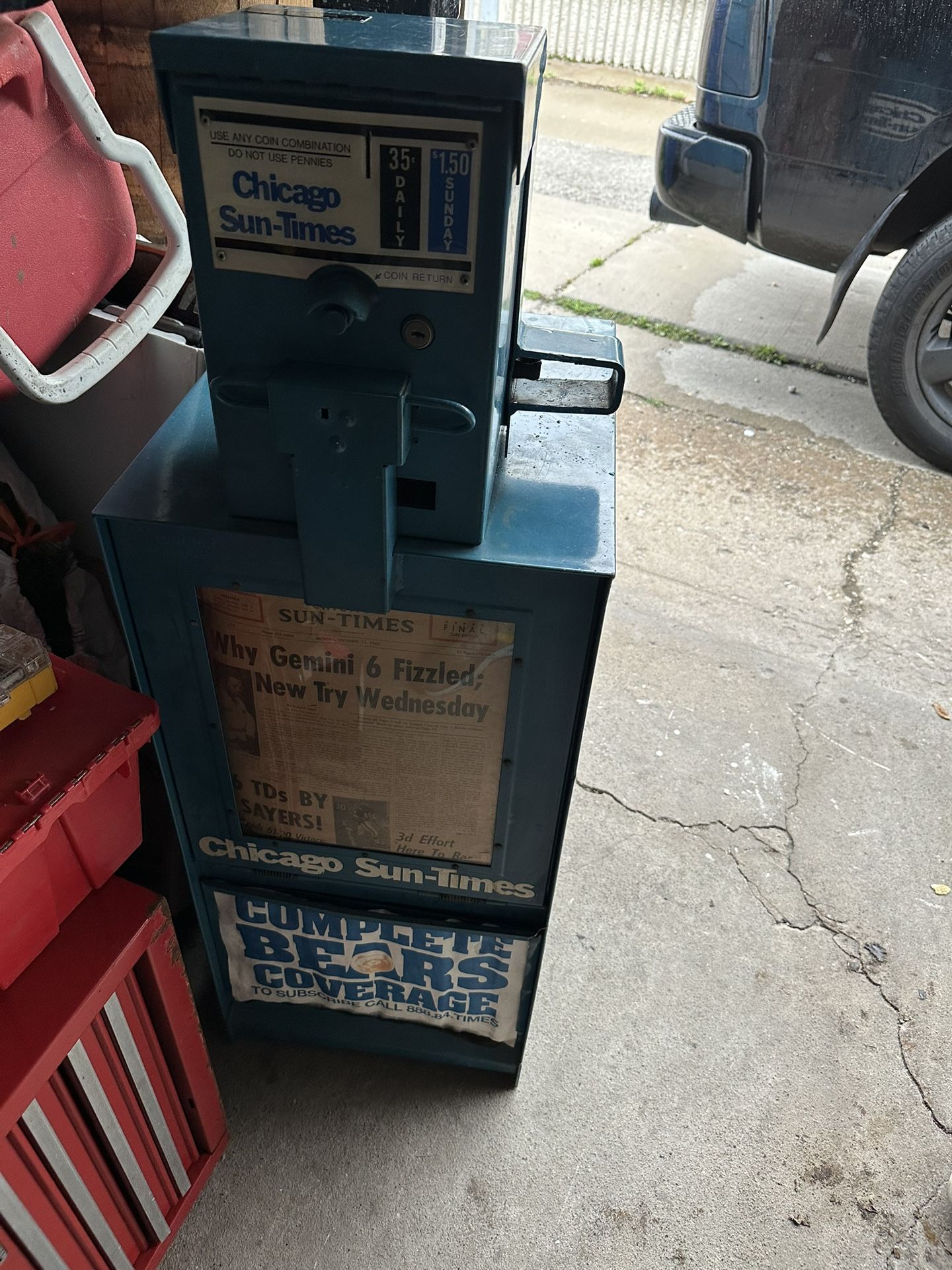 Vintage 90s Newspaper Box