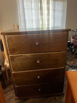 4-Drawer Wooden Dresser